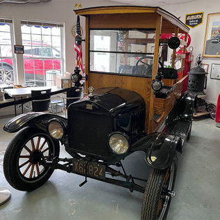 Current Display | Vintage Automobile Museum of New Jersey